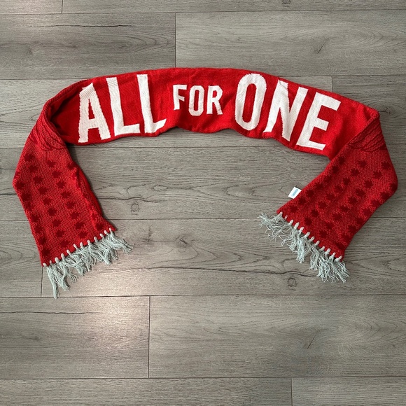 Toronto FC 2018 Membership Scarf - Picture 1 of 5